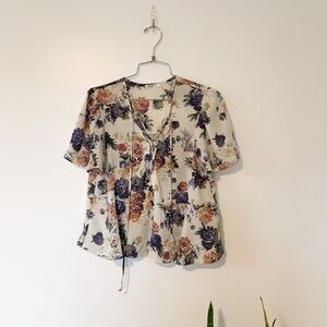 Urban Outfitters Kimchi Blue Floral Peplum Blouse sz M